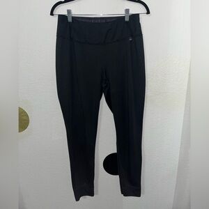 Patagonia black midweight Capilene base layer leggings